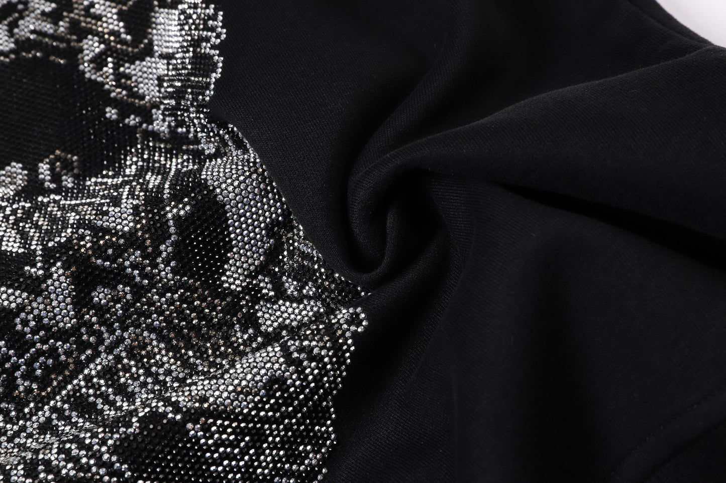 SOLO- 2025ss Black Hoodie