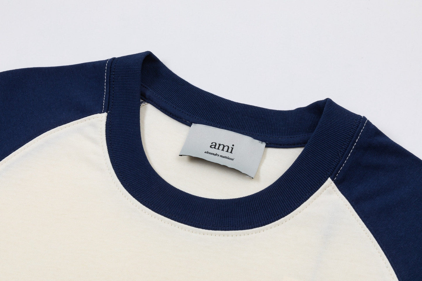 2026 AMI PARIS ユニセックス Tシャツ