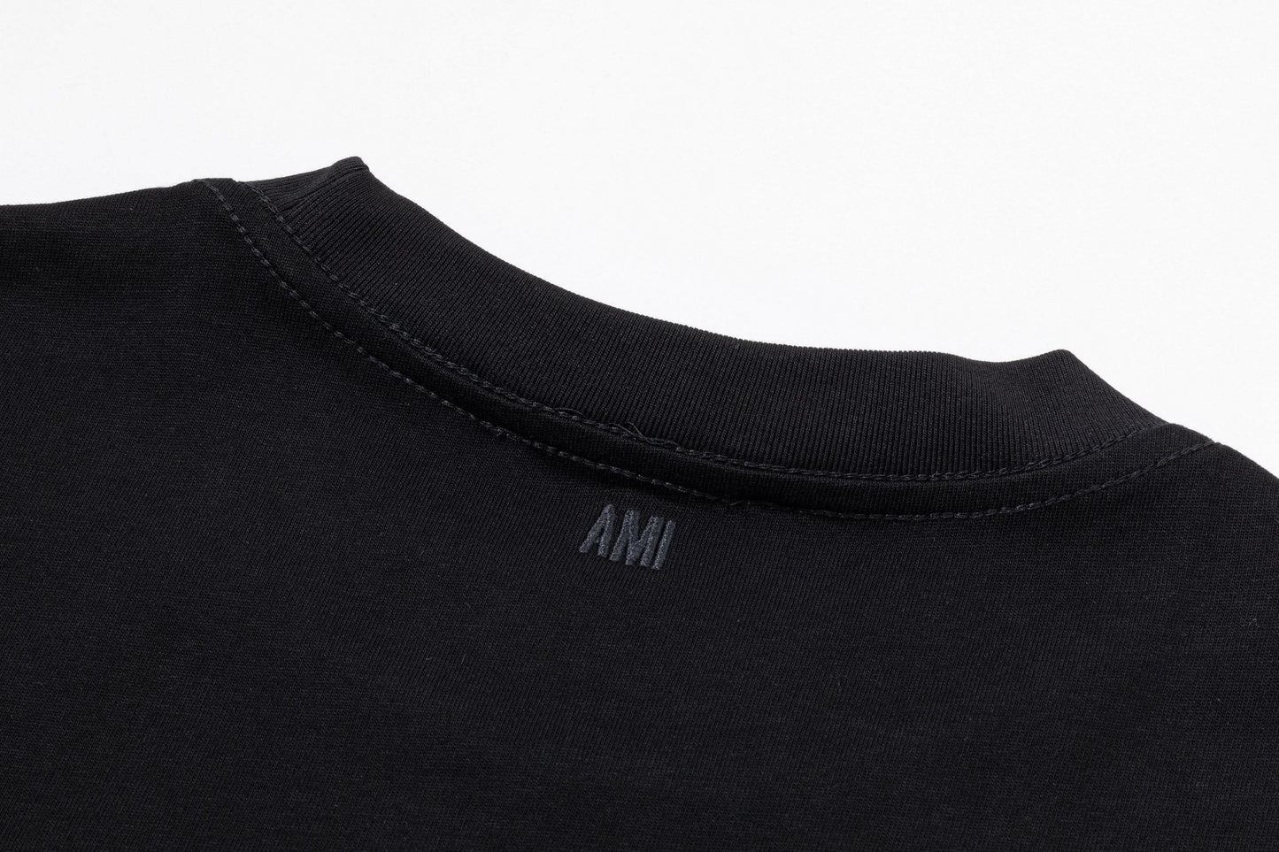 2026 AMI PARIS ユニセックス Tシャツ