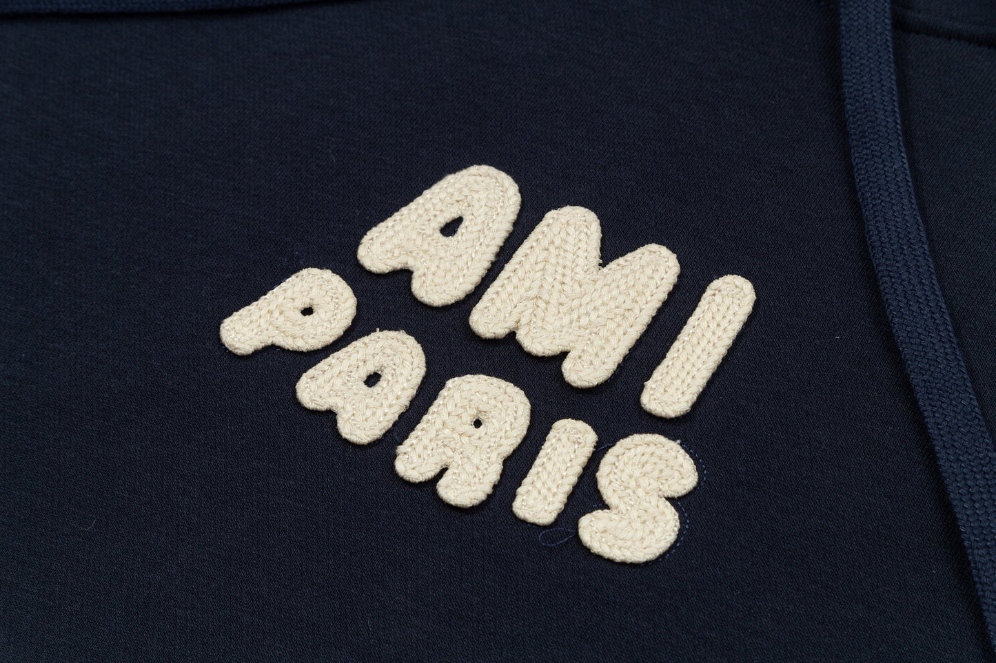 2026 AMI PARIS フーディー
