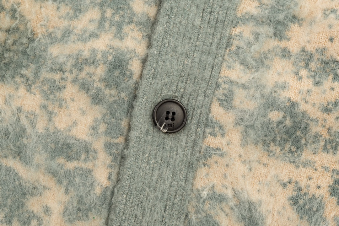 2026 AMI PARIS Unisex sweaters