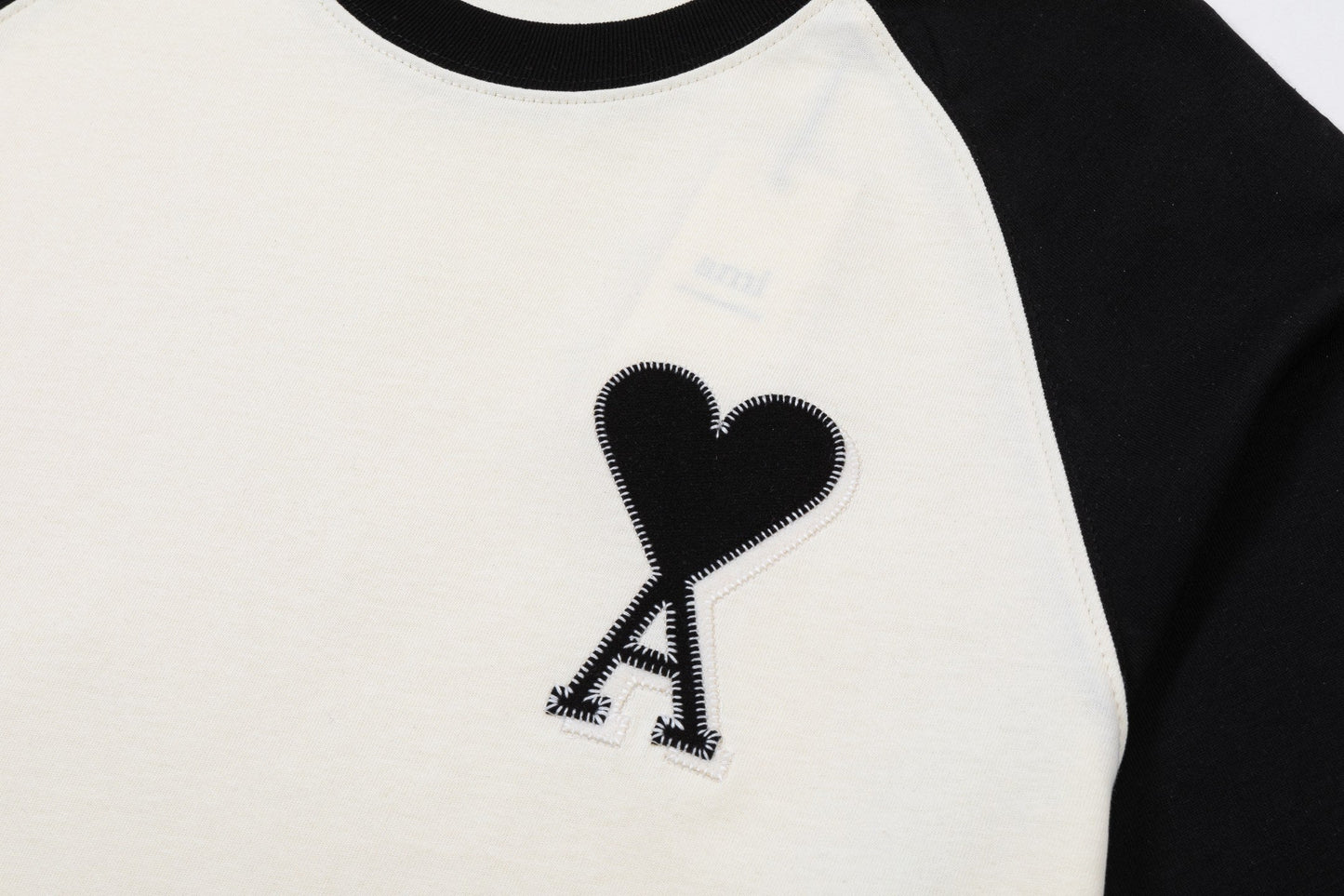 2026 AMI PARIS Unisex  T-shirt