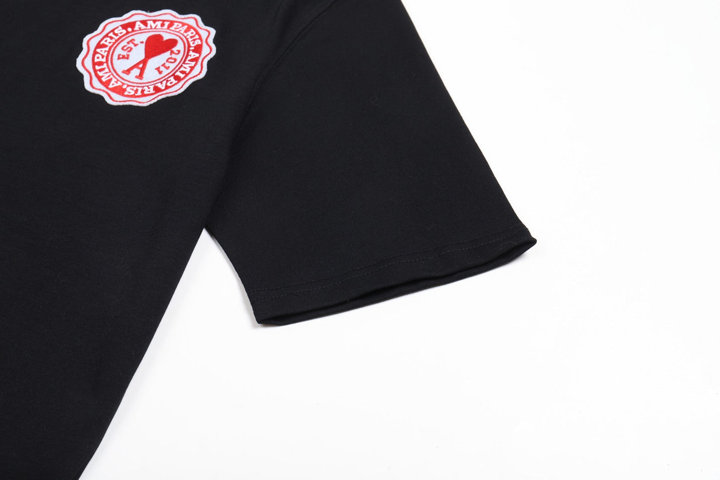 2026 AMI PARIS ユニセックス Tシャツ