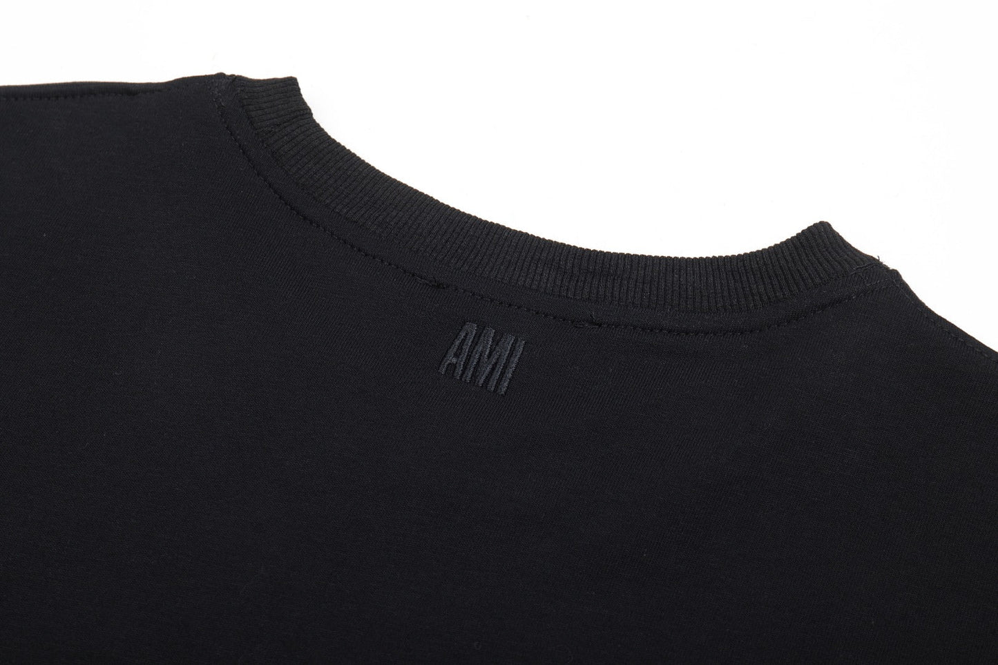 2026 AMI PARIS ユニセックス Tシャツ