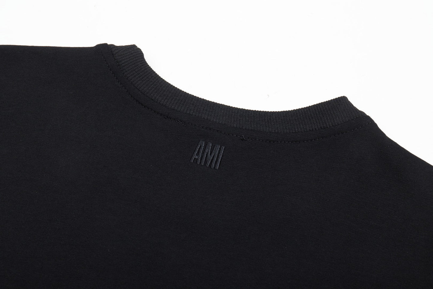 2026 AMI PARIS ユニセックス Tシャツ