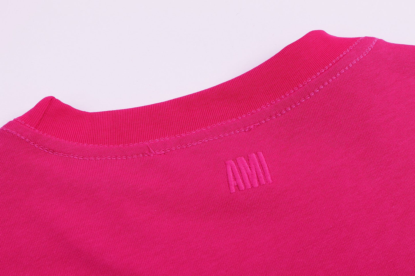 2026 AMI PARIS ユニセックス Tシャツ