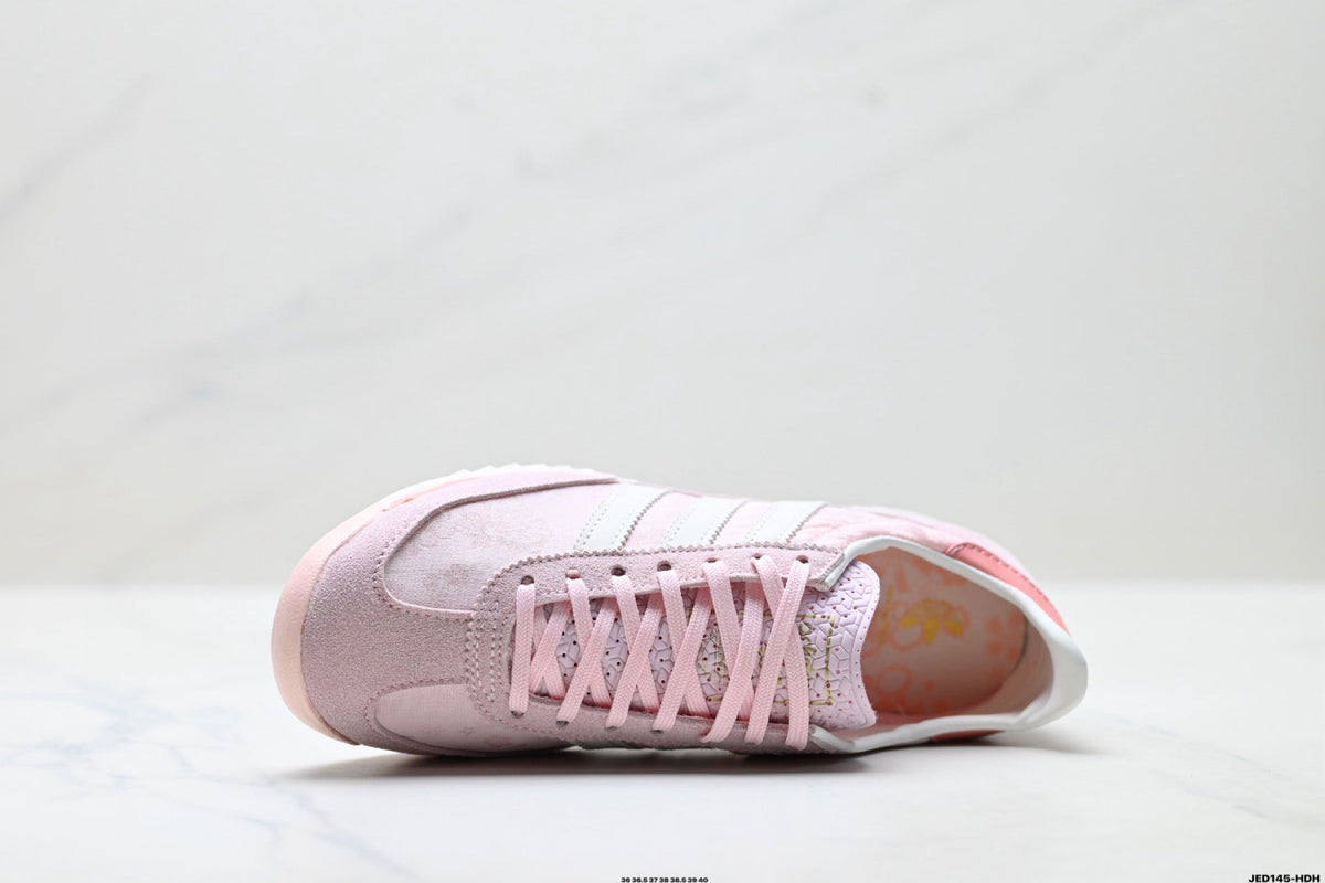 Adidas Originals Retro Casual Sneakers – Classic & Versatile