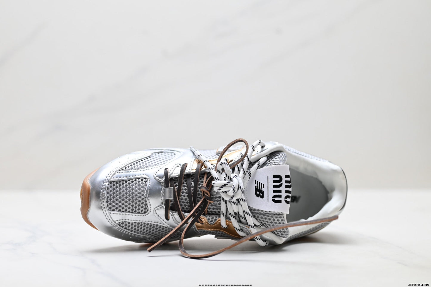 New Balance 530 Sneakers - Silver Gold Metallic