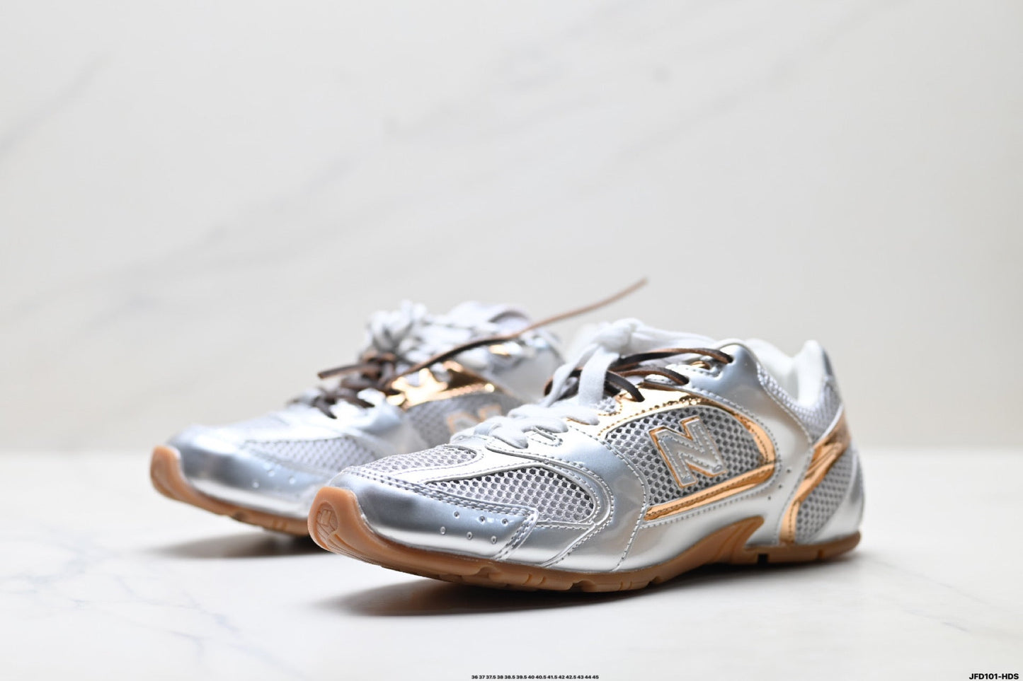 New Balance 530 Sneakers - Silver Gold Metallic