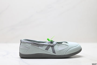 New Balance Flat Breeze Mary Jane Shoes - Light Grey