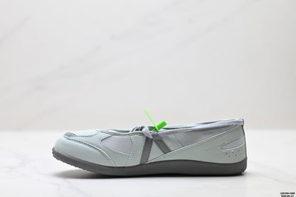 New Balance Flat Breeze Mary Jane Shoes - Light Grey