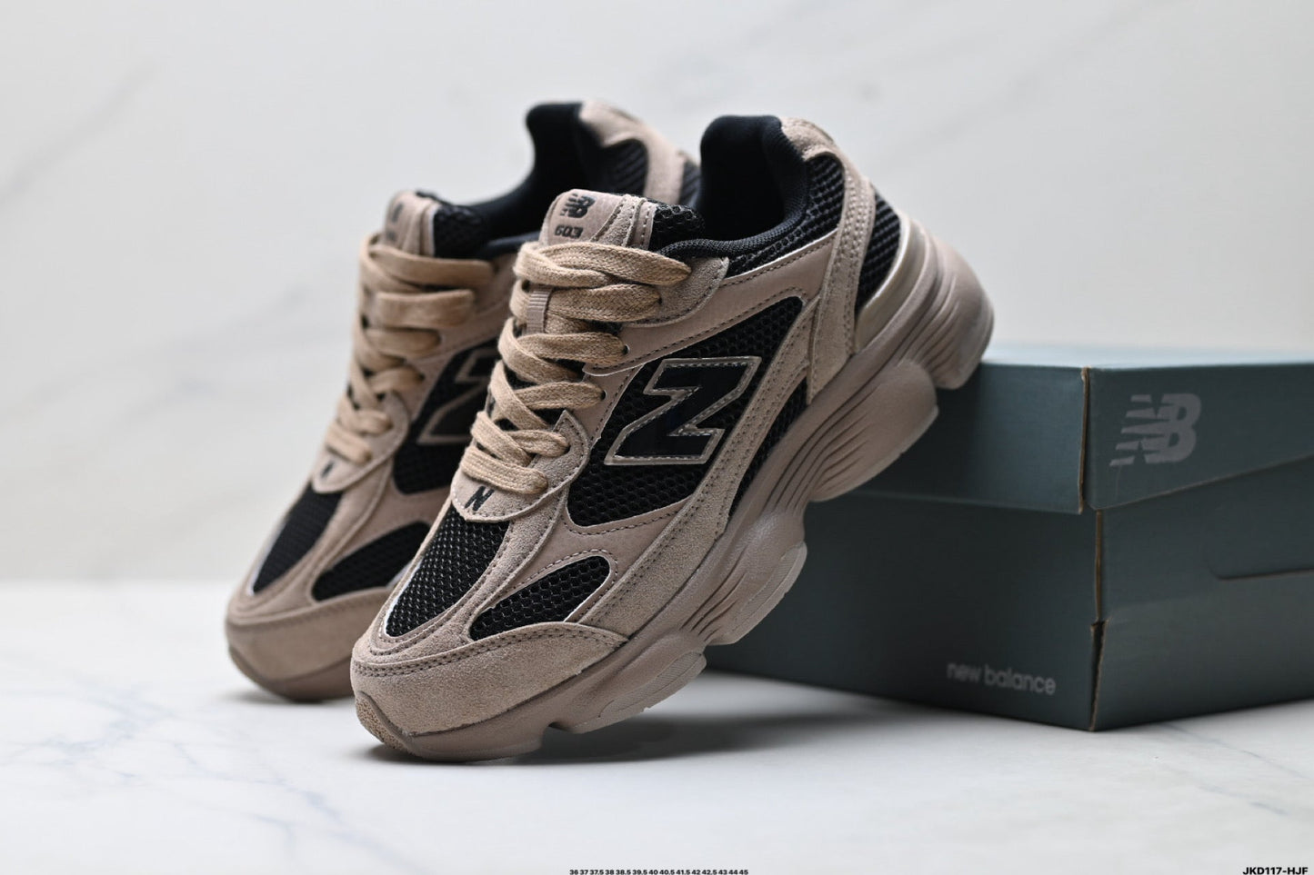 New Balance Retro Dad Sneakers - Beige