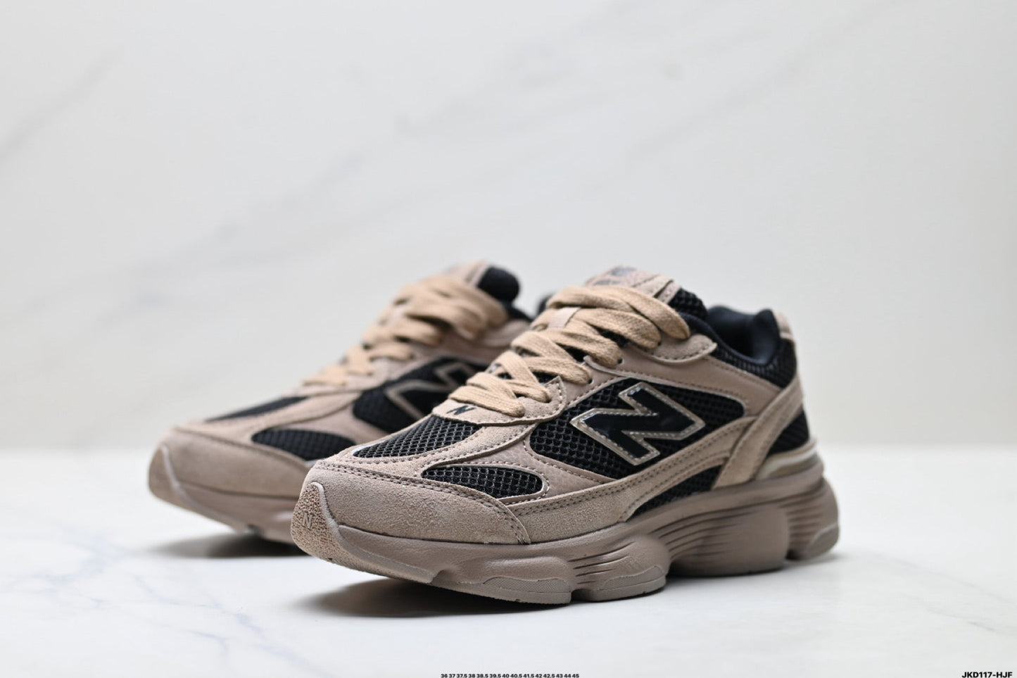New Balance Retro Dad Sneakers - Beige