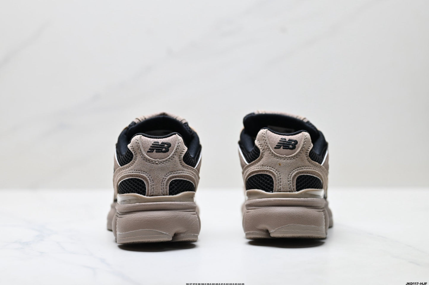 New Balance Retro Dad Sneakers - Beige