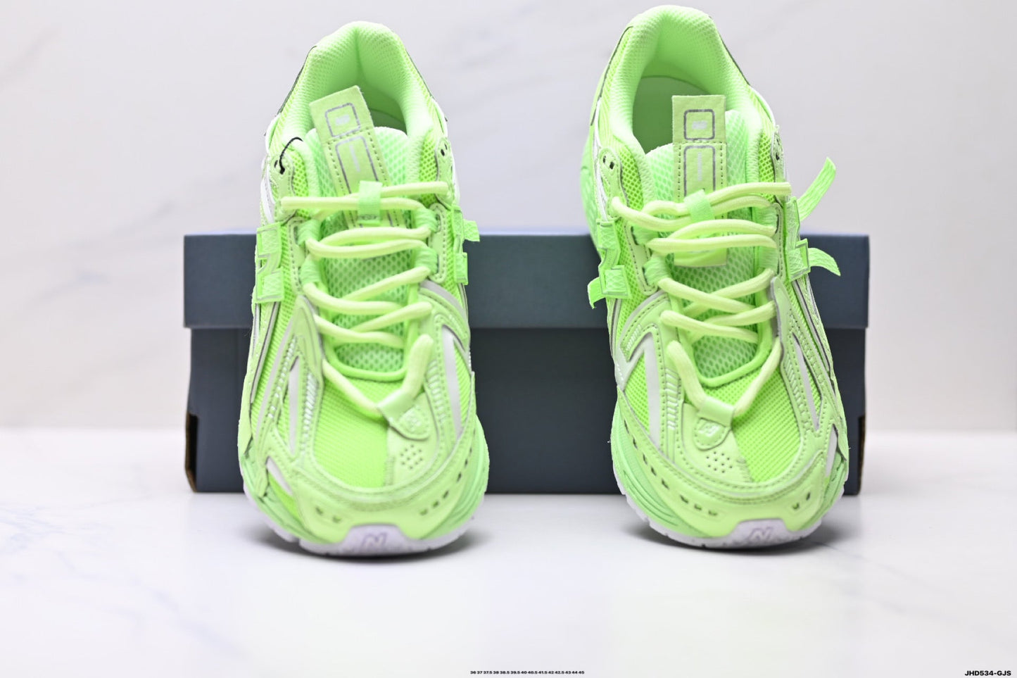 New Balance 1906A Retro Running Shoes – Volt Green