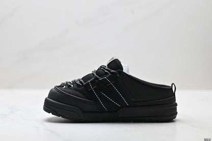 New Balance Outdoor Mule Clogs – Triple Black