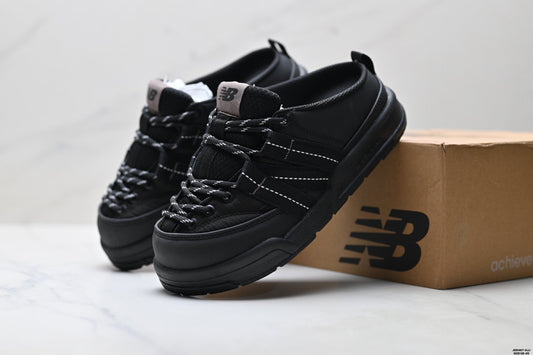 New Balance Outdoor Mule Clogs – Triple Black