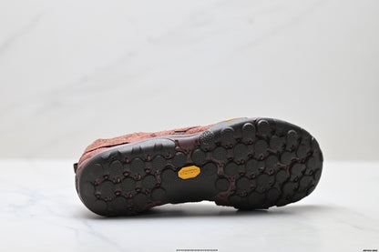 New Balance MT10 Barefoot Shoes – Brown