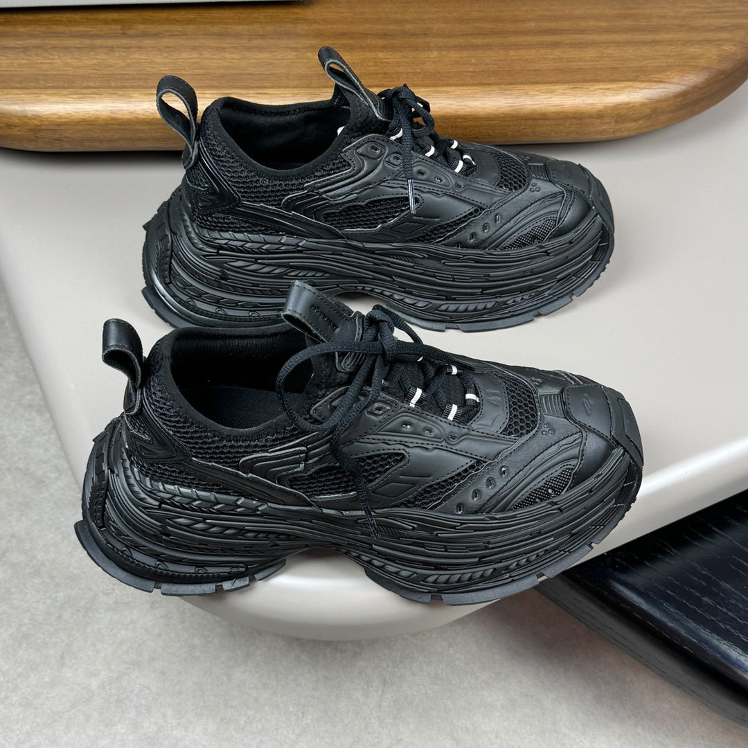 2025 Limited Edition Thick Sole Leather Sneakers