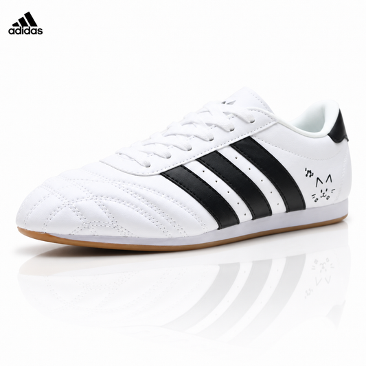 Classic Court Leather Sneakers