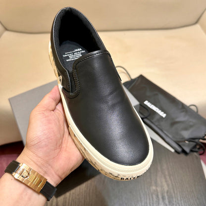 Balenciaga 2025 Limited Edition Leather Sneakers – Classic Runway Style