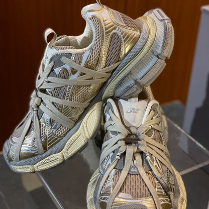 Balenciaga Limited Edition Couple's Leather Sneakers – Tread Sole | EU 36–45