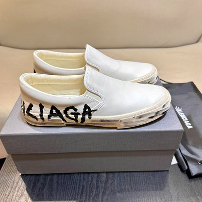 Balenciaga 2025 Limited Edition Leather Sneakers – Classic Runway Style