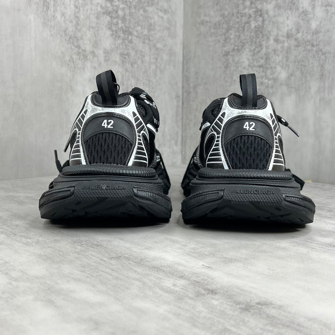 Balenciaga Limited Edition Couples Sneaker