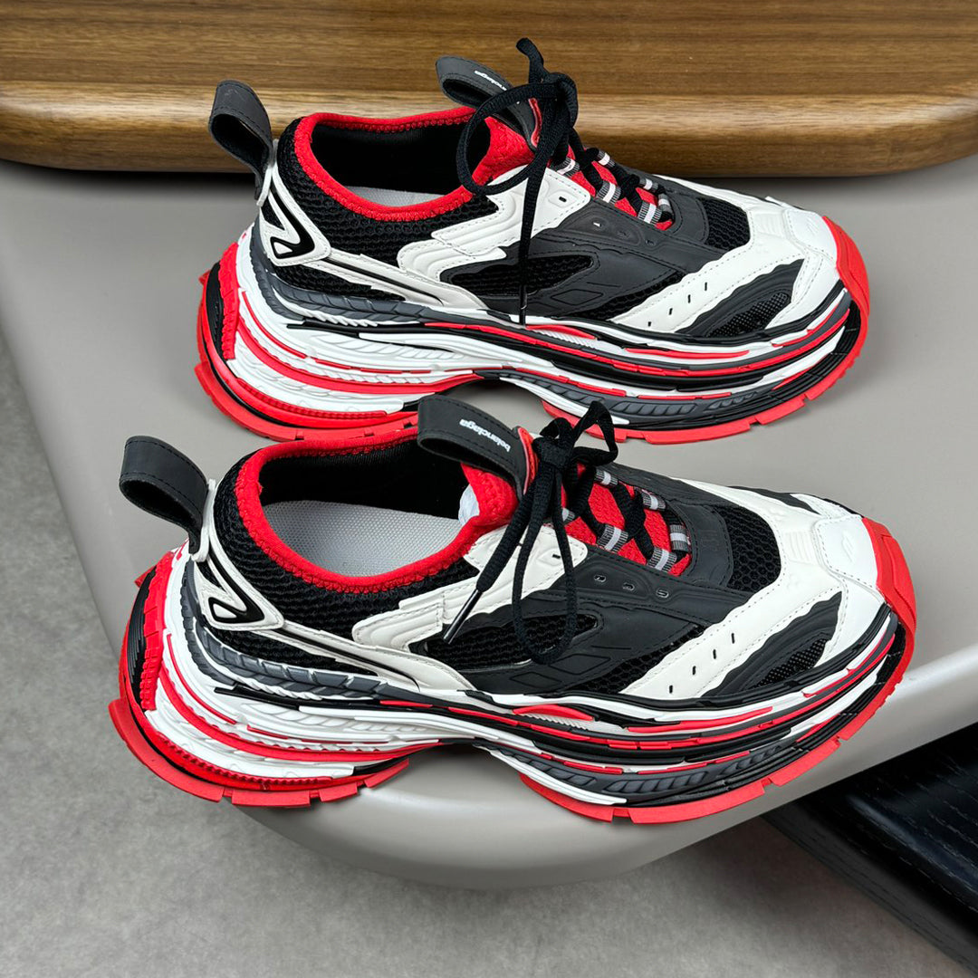 2025 Runway Leather Sneaker – Signature Grosgrain Buckle