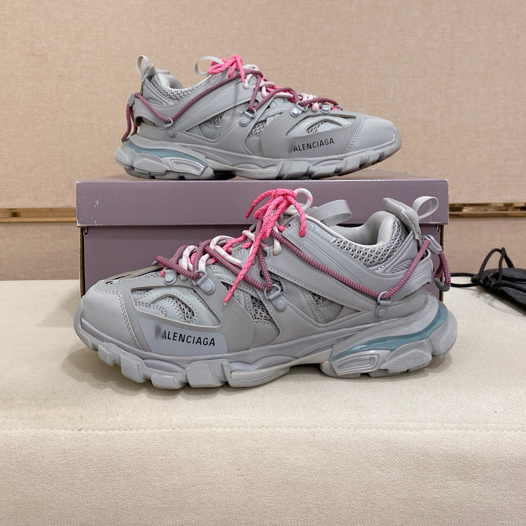 Balenciaga Unisex Distressed Vintage Leather Sneakers | Runway-Inspired Style