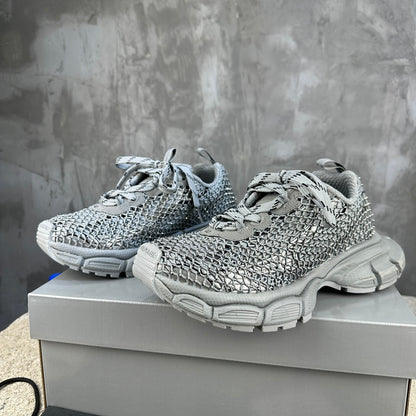 2025 Limited Edition Leather Sneaker – Signature Grosgrain Buckle