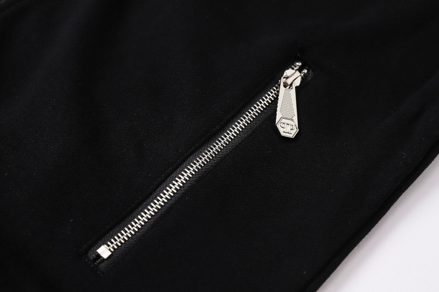 SOLO-2025 Man Black Hoodie