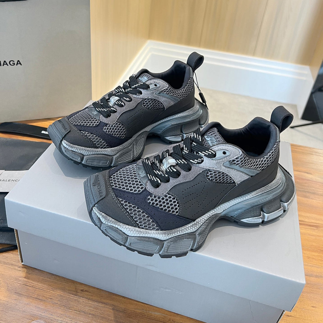 Balenciaga Distressed Vintage Sneaker – Limited Edition 2025