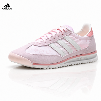 Adidas Originals Retro Casual Sneakers – Classic & Versatile