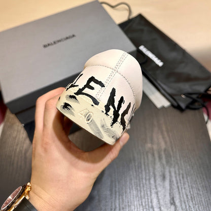 Balenciaga 2025 Limited Edition Leather Sneakers – Classic Runway Style