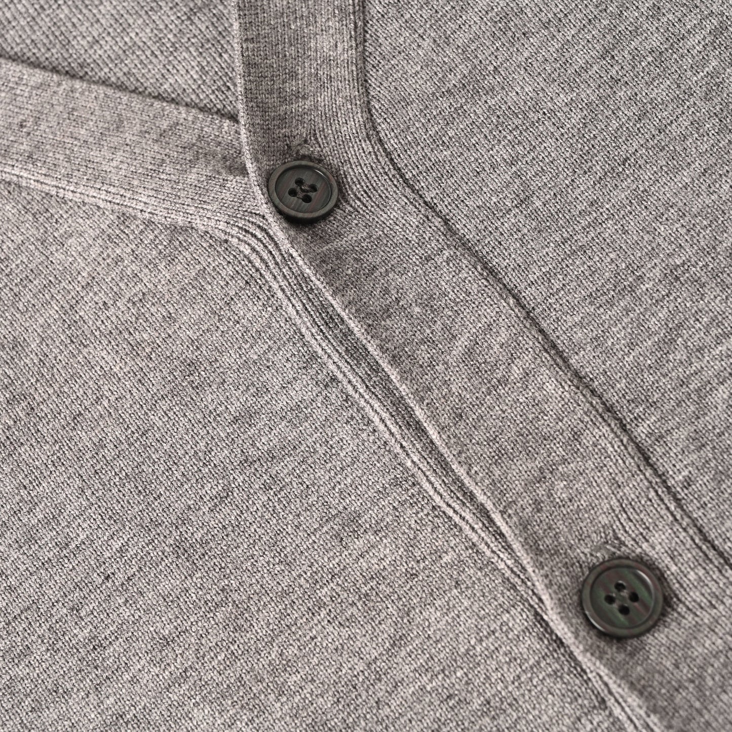 MR.TOM  2026 Knitted cardigan
