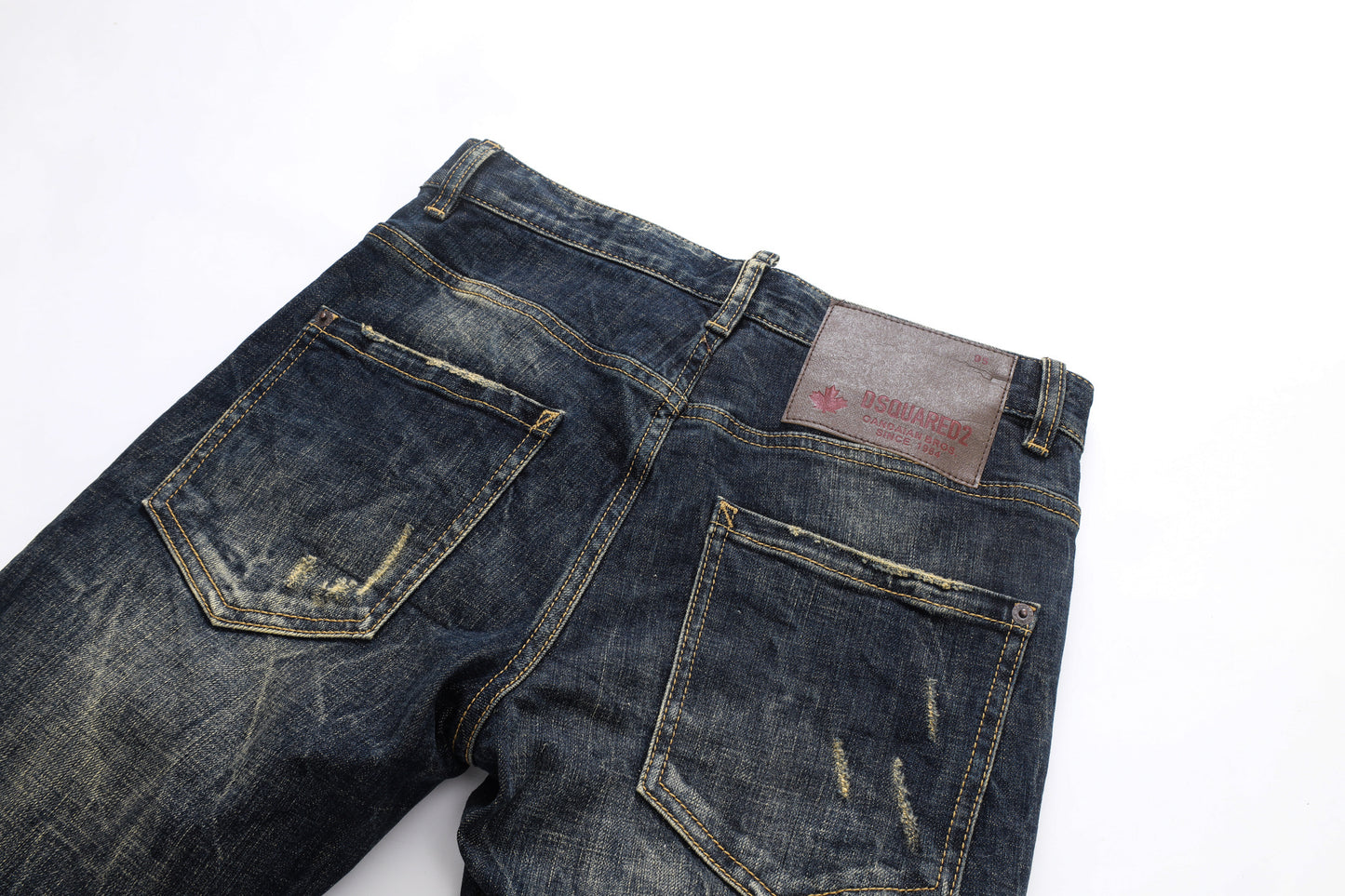 dsquared2 Maple leaf hole badge Jeans