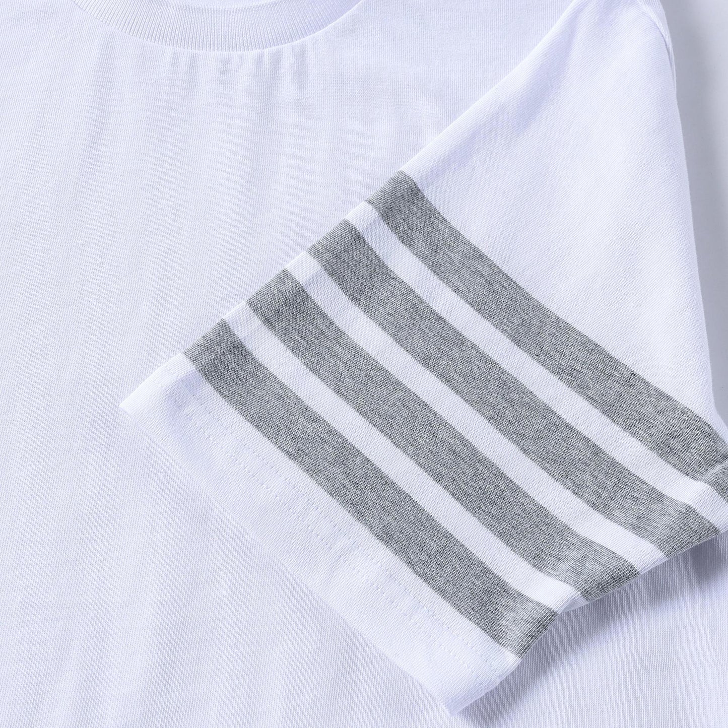 トム ブラウン 子犬の刺繍 Tシャツ