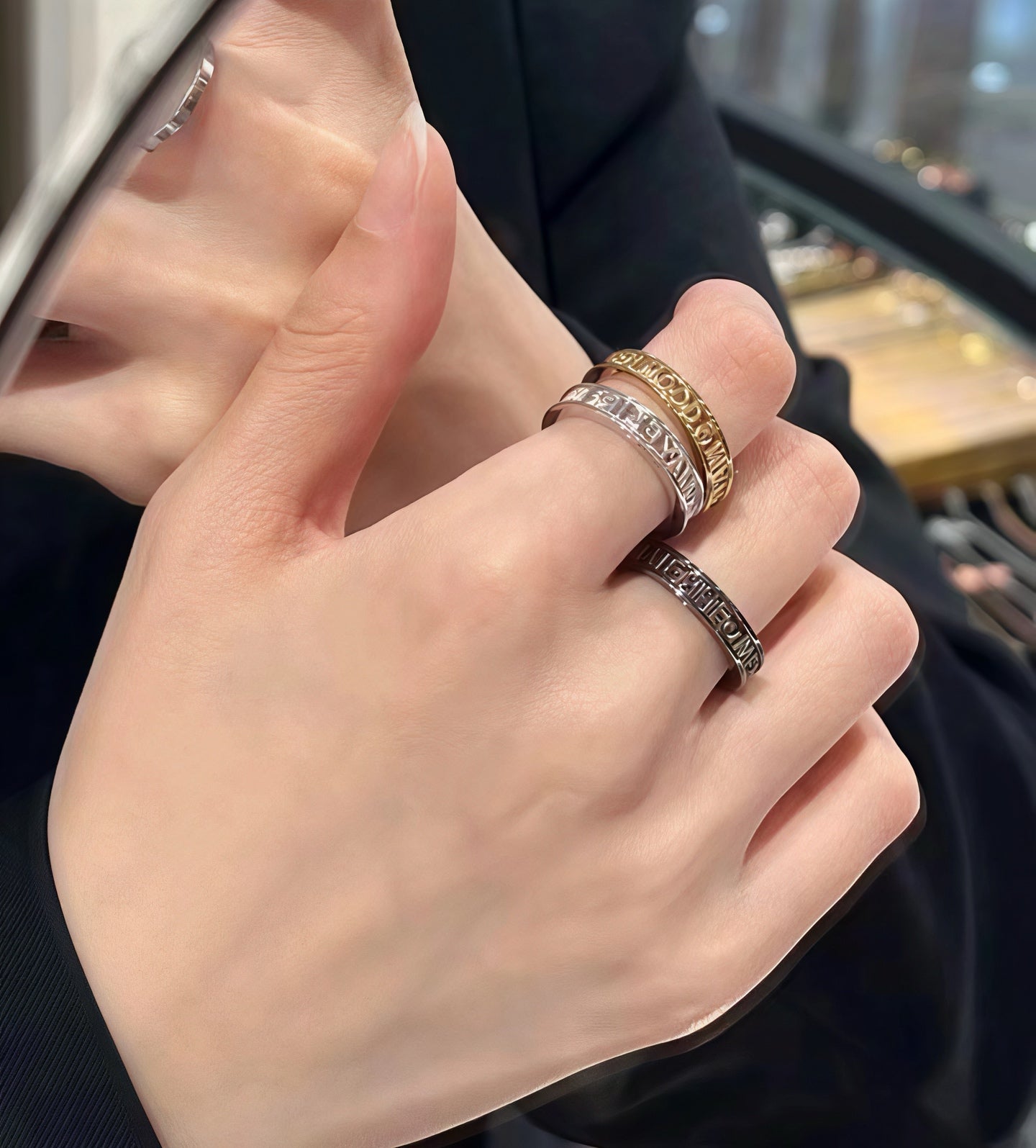 Vivienne Westwood オープンワーク レターリング